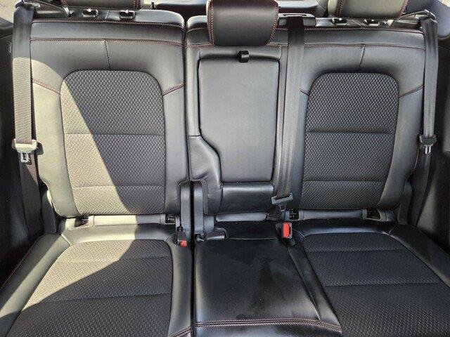 Used 2025 Agate Black Metallic Ford ST-Line image 33