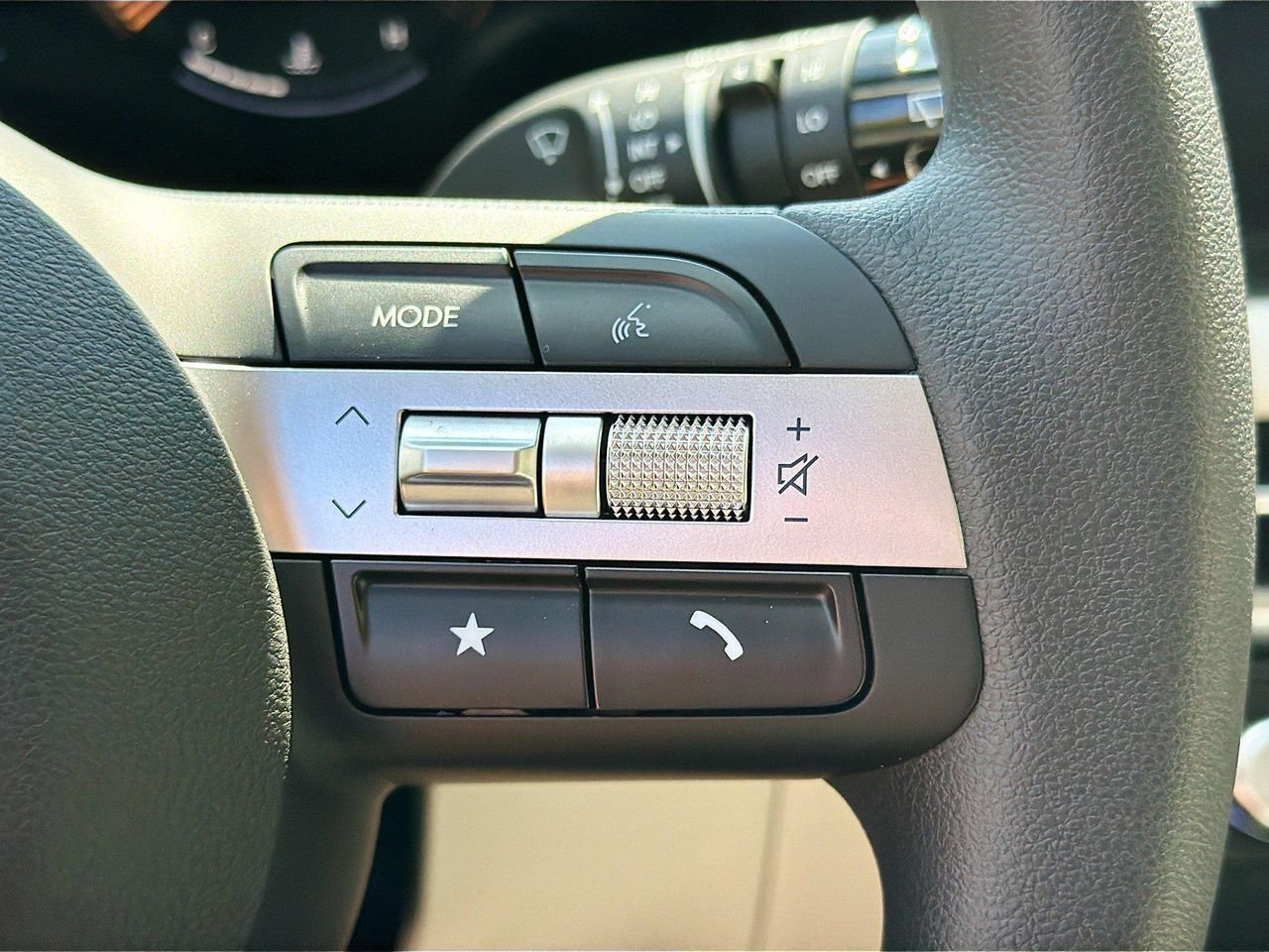 New 2026 Ecotronic Gray Hyundai SEL FWD image 32