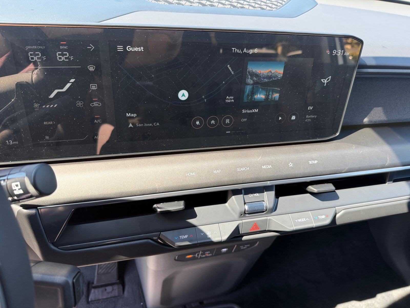New 2026 Glacial White Pearl Kia Land AWD image 12