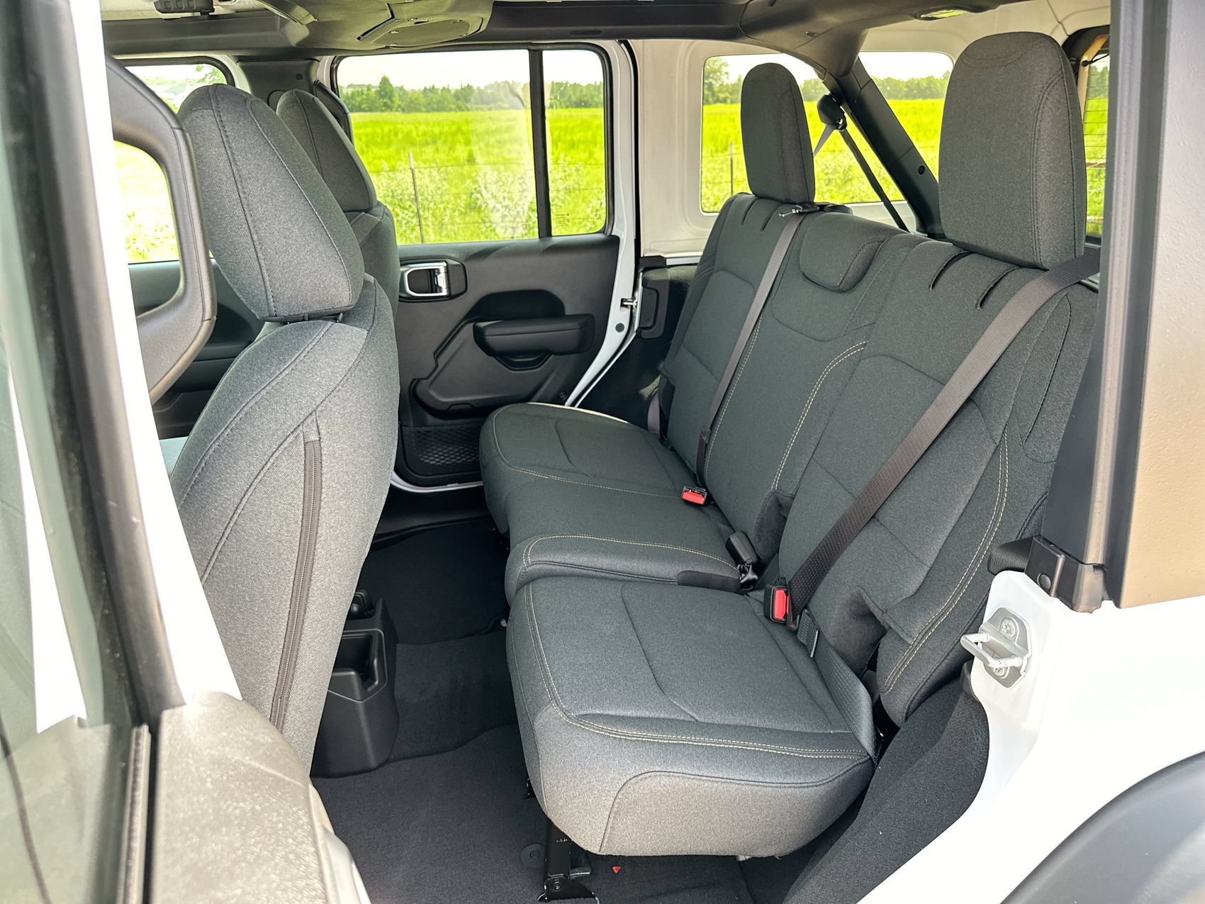 New 2024 Bright White Clearcoat Jeep Sport S image 21