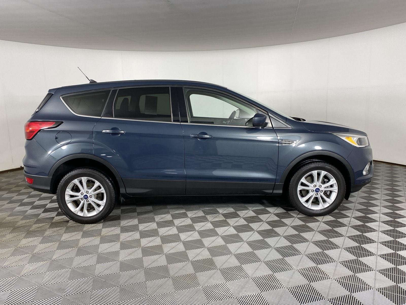 Used 2019 Baltic Sea Green Ford SE image 8