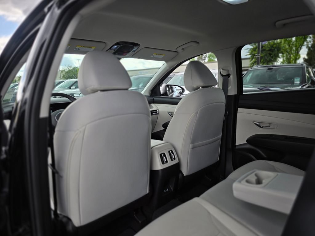 Certified Used 2025 Black Hyundai SEL image 18