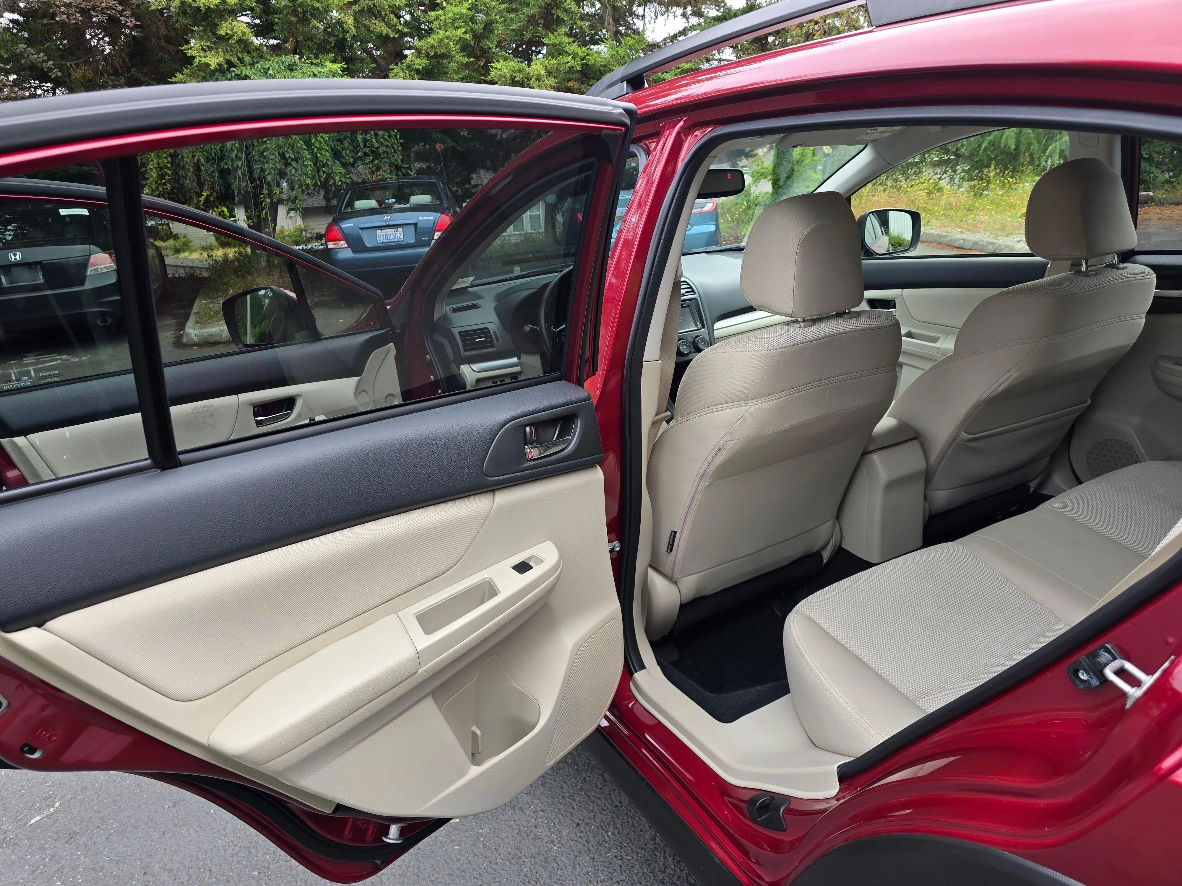 Used 2013 Venetian Red Pearl Subaru 2.0i Premium image 9