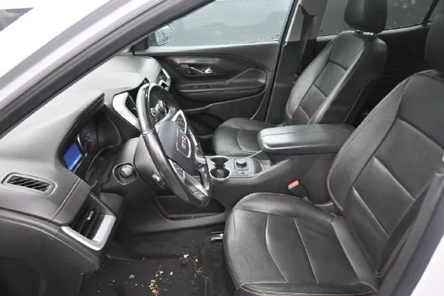 Used 2019 White GMC SLT image 22