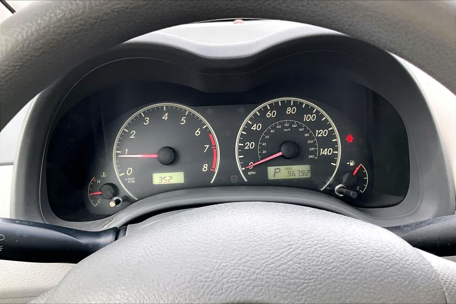 Used 2009 Classic Silver Metallic Toyota LE image 22