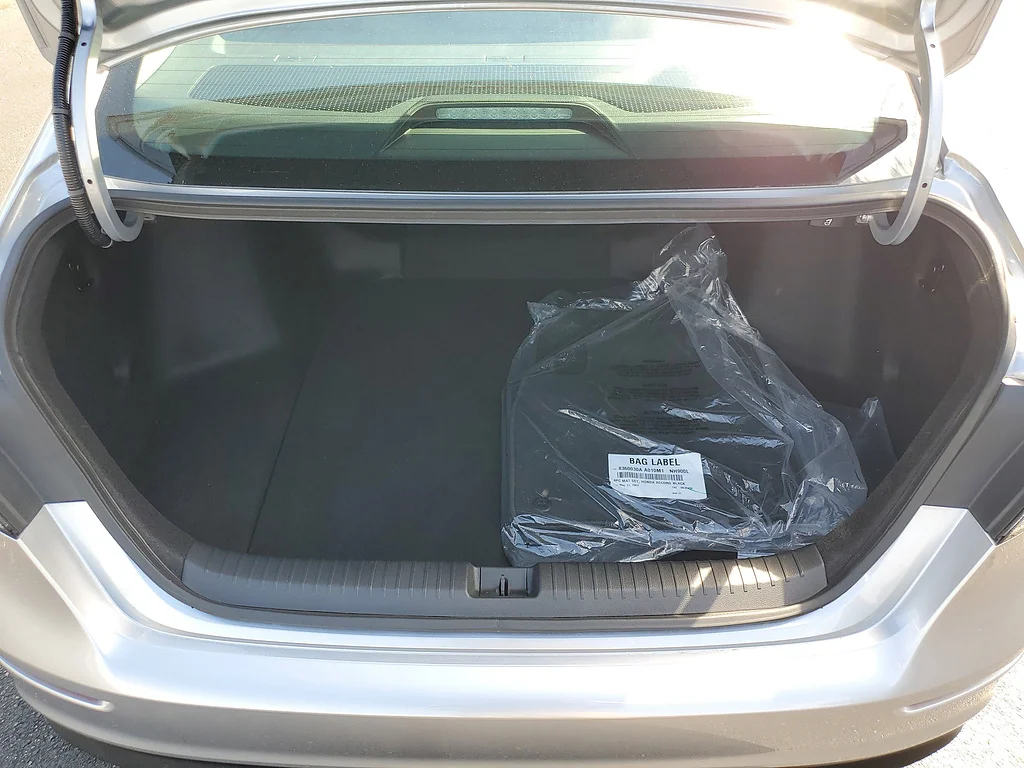 Certified Used 2024 Solar Silver Metallic Honda LX image 8