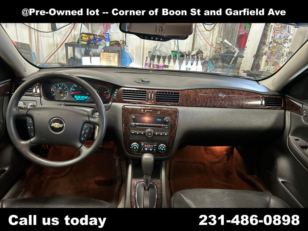 Used 2016 Silver Chevrolet LTZ image 18