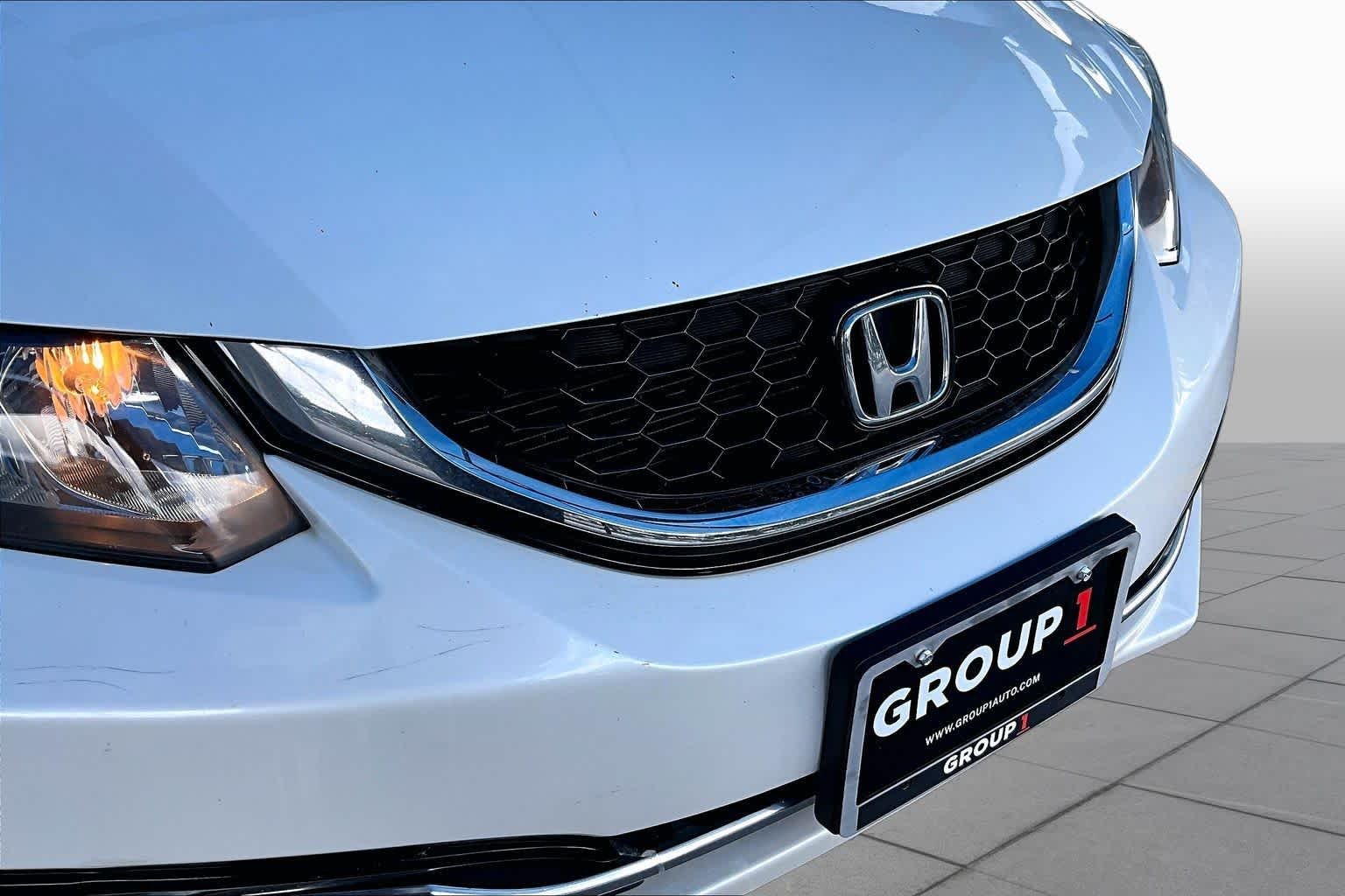 Used 2015 White Orchid Pearl Honda EX-L image 29