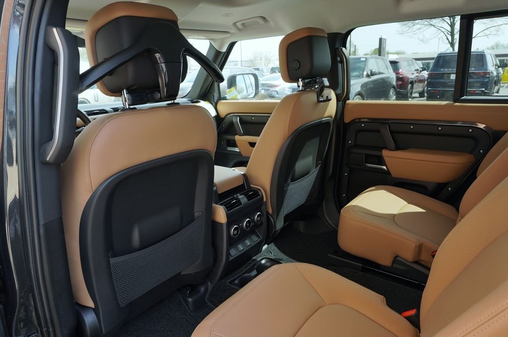 Certified Used 2026 Gray Land Rover X-Dynamic SE image 31