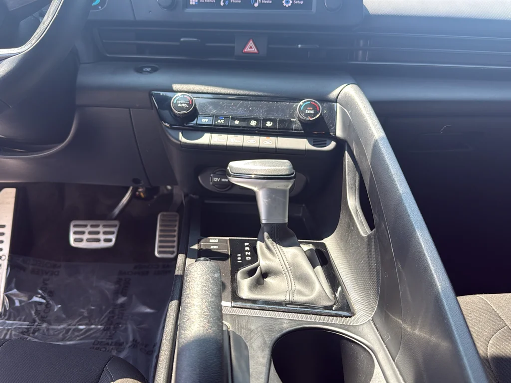 Certified Used 2025 White Hyundai SEL Sport image 19