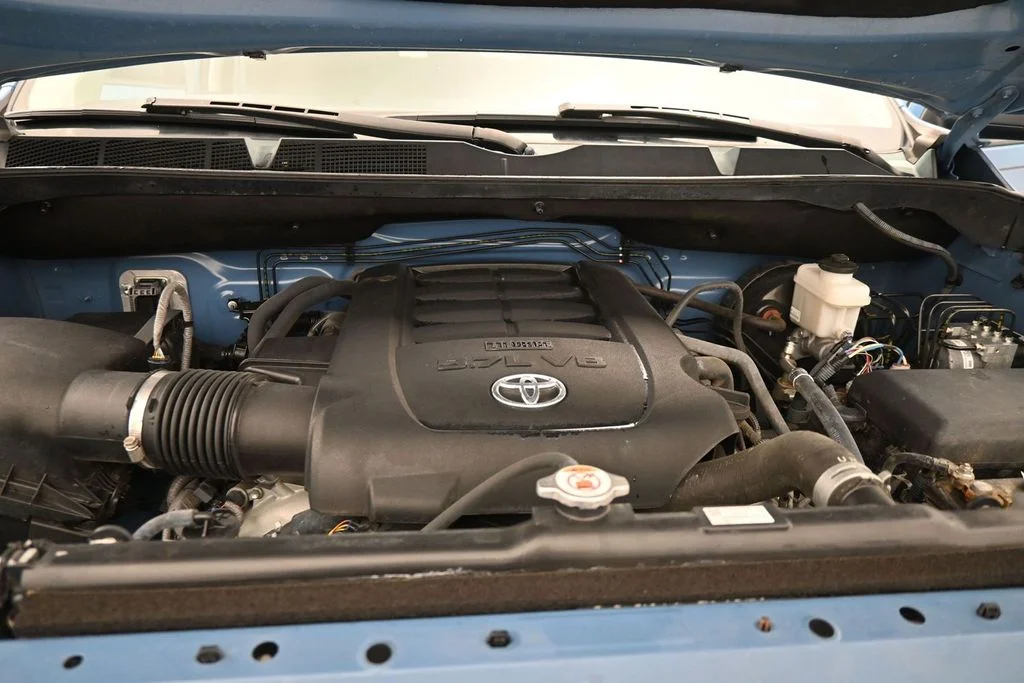 Used 2020 Blue Toyota SR5 image 22