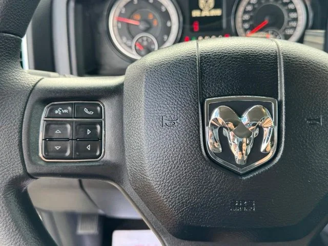 Used 2019 White Ram SLT image 31