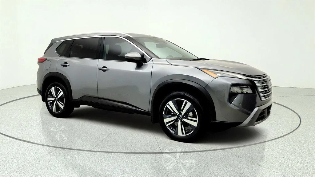 Used 2024 Gun Metallic Nissan FWD SL w/ Premium Pkg image 3