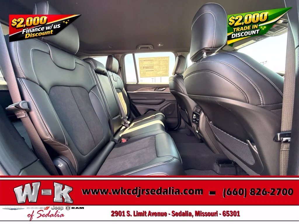 New 2027 Gray Jeep Altitude image 27