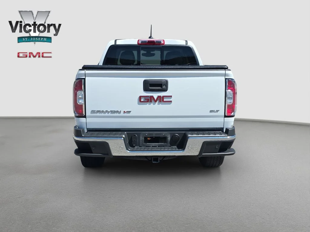 Used 2019 White GMC SLT image 16