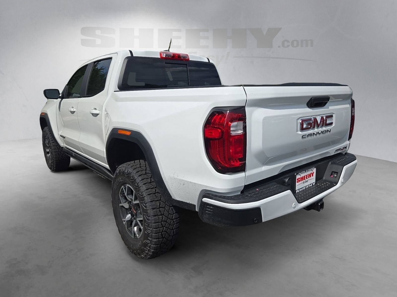 2026 GMC Canyon AT4X - Photo 7