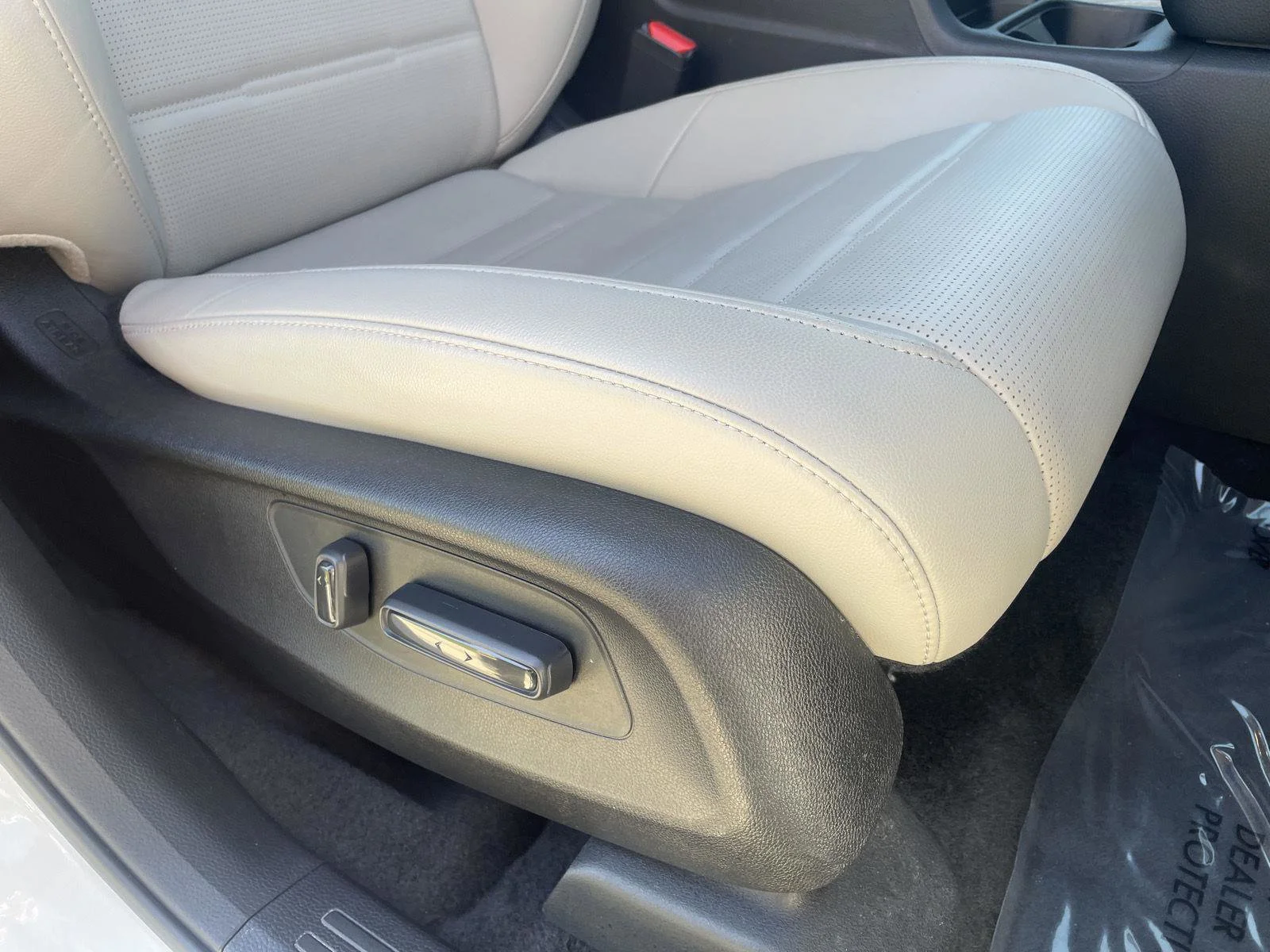 Used 2023 Platinum White Pearl Honda EX-L image 2