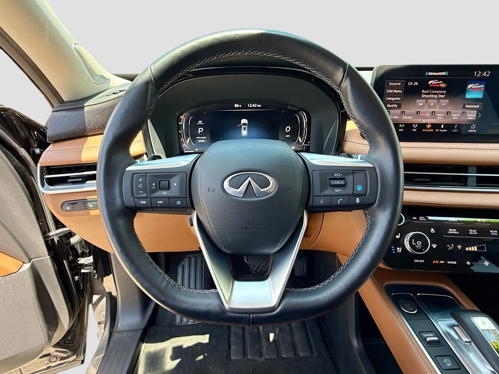 Used 2023 Black INFINITI Sensory image 11