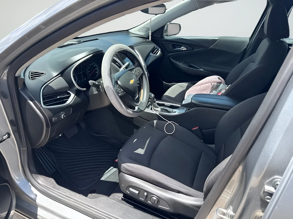 Used 2024 Gray Chevrolet LT image 6
