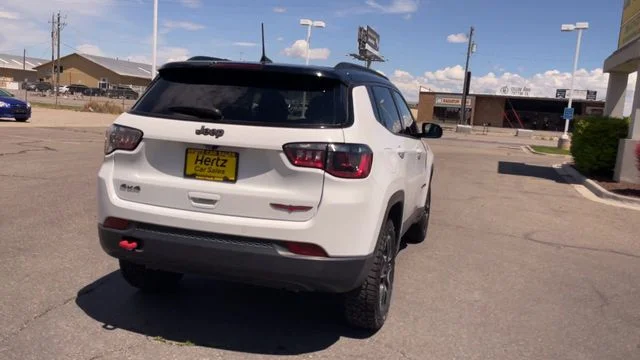 2025 Jeep Compass Trailhawk - Photo 9