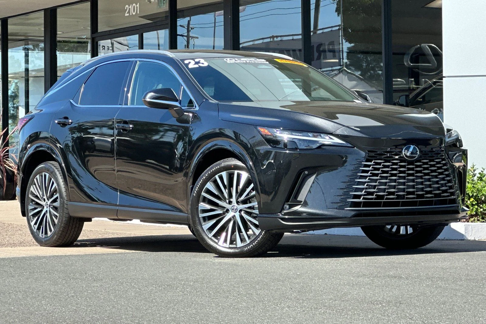 Certified Used 2023 CAVIAR Lexus 350h Premium Plus image 2