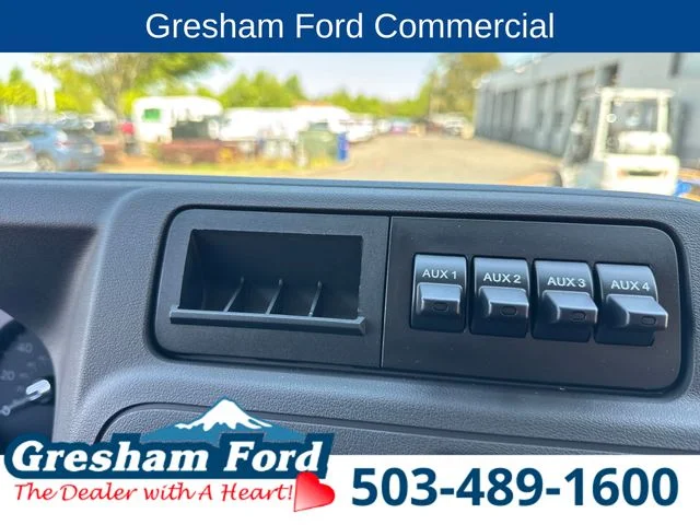New 2025 Oxford White Ford Base image 39