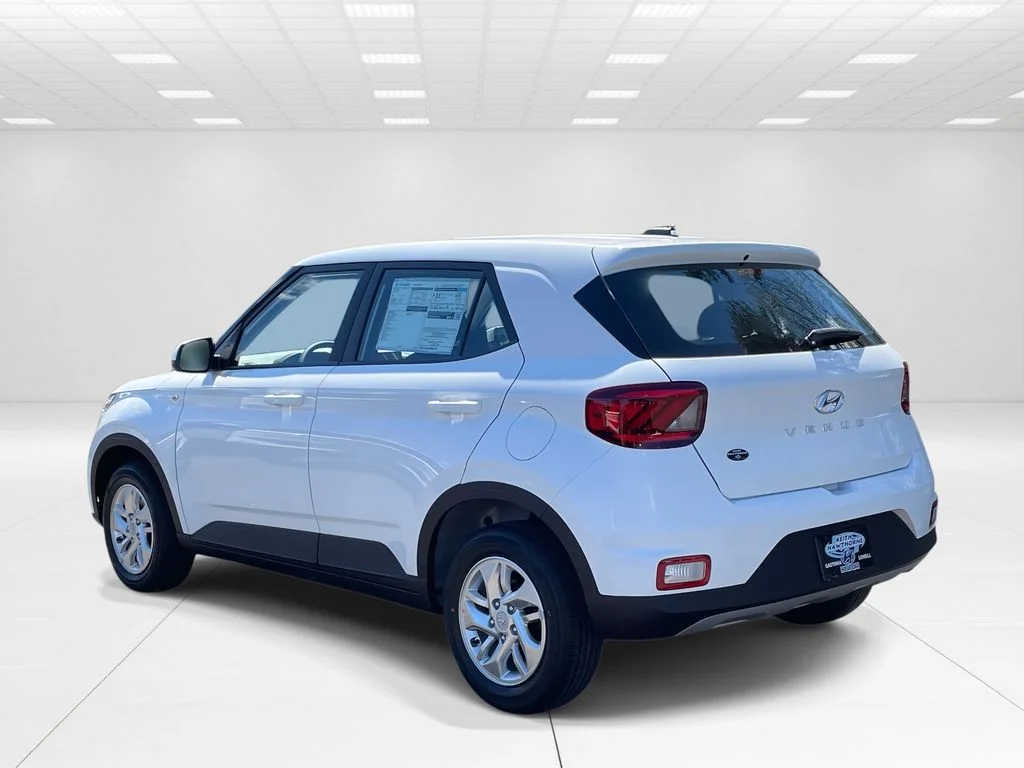 New 2026 White Hyundai SE image 4