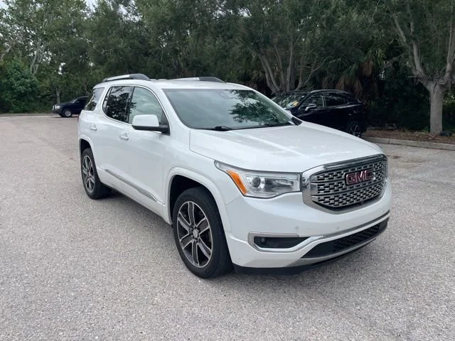 2017 GMC Acadia Denali FWD's photo