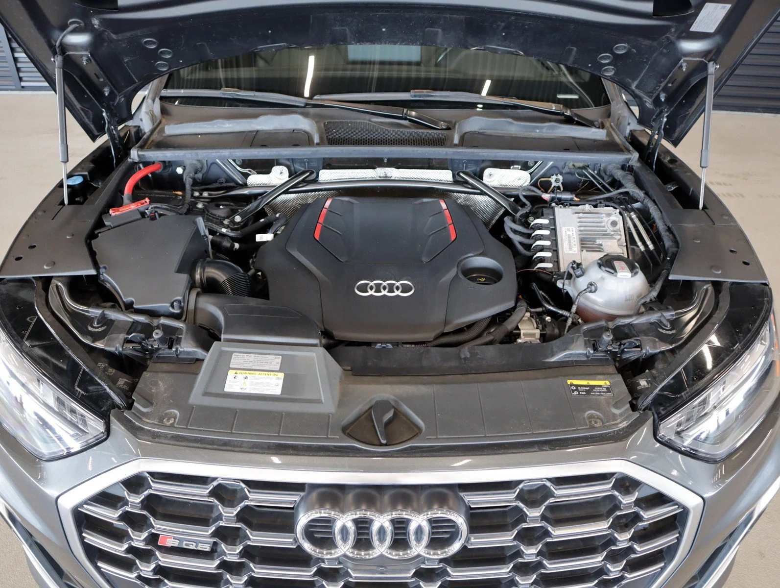 Used 2023 Daytona Gray Pearl Effect Audi Premium Plus image 4