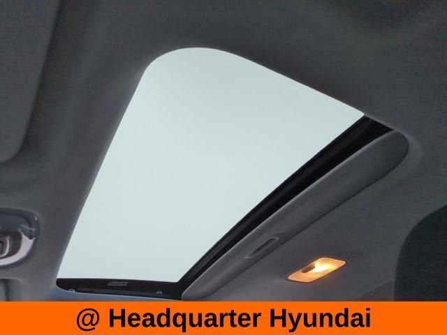 2025 Hyundai Elantra SEL - Photo 14