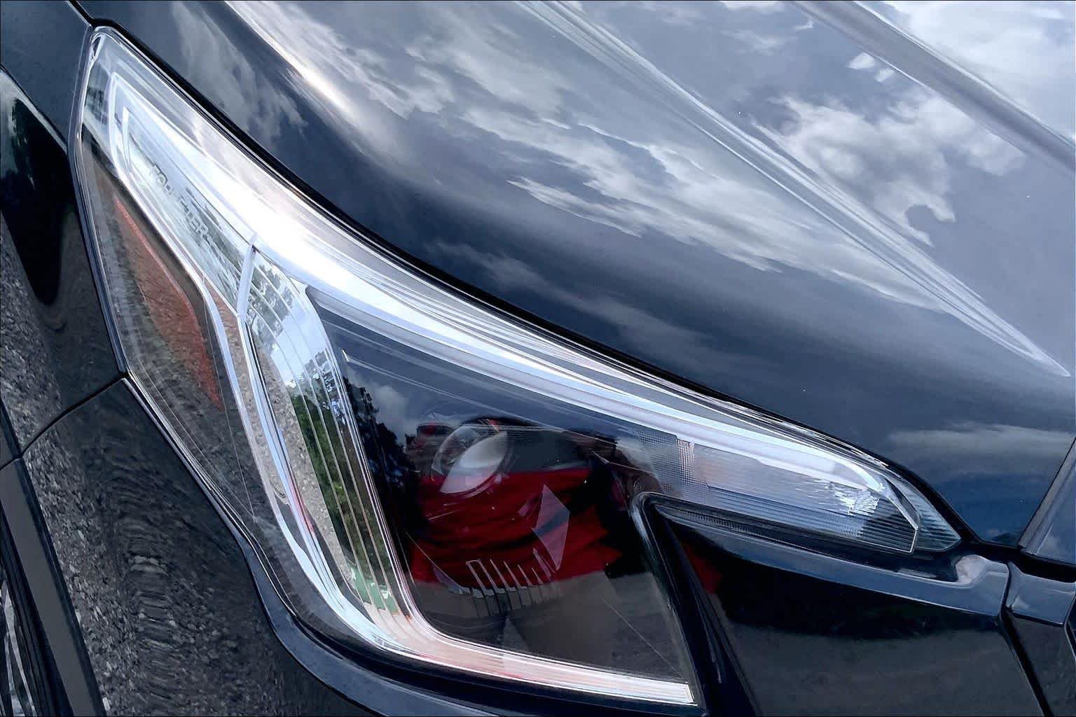 Used 2023 Crystal Black Silica Subaru Premium image 27