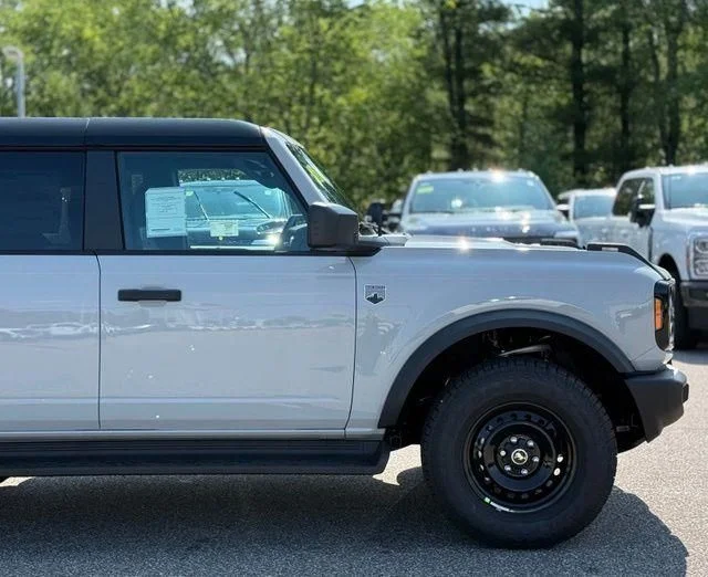New 2026 White Ford Big Bend image 2