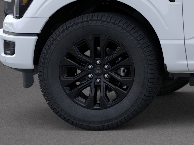 New 2026 Oxford White Ford Lariat® image 19