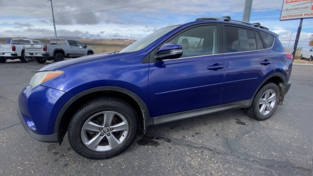 Used 2015 Blue Crush Metallic Toyota XLE image 4