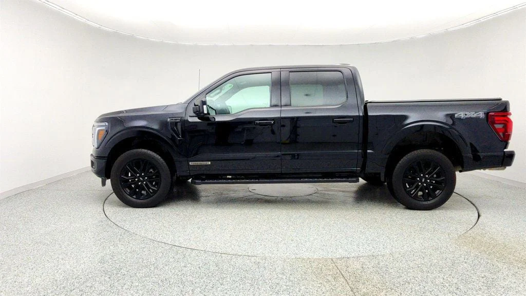Used 2025 Agate Black Metallic Ford LARIAT 4WD SuperCrew 5.5