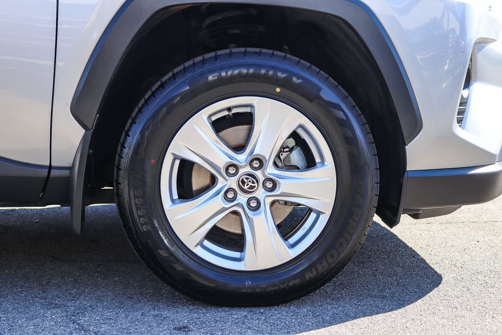 Used 2021 Silver Sky Metallic Toyota XLE image 10