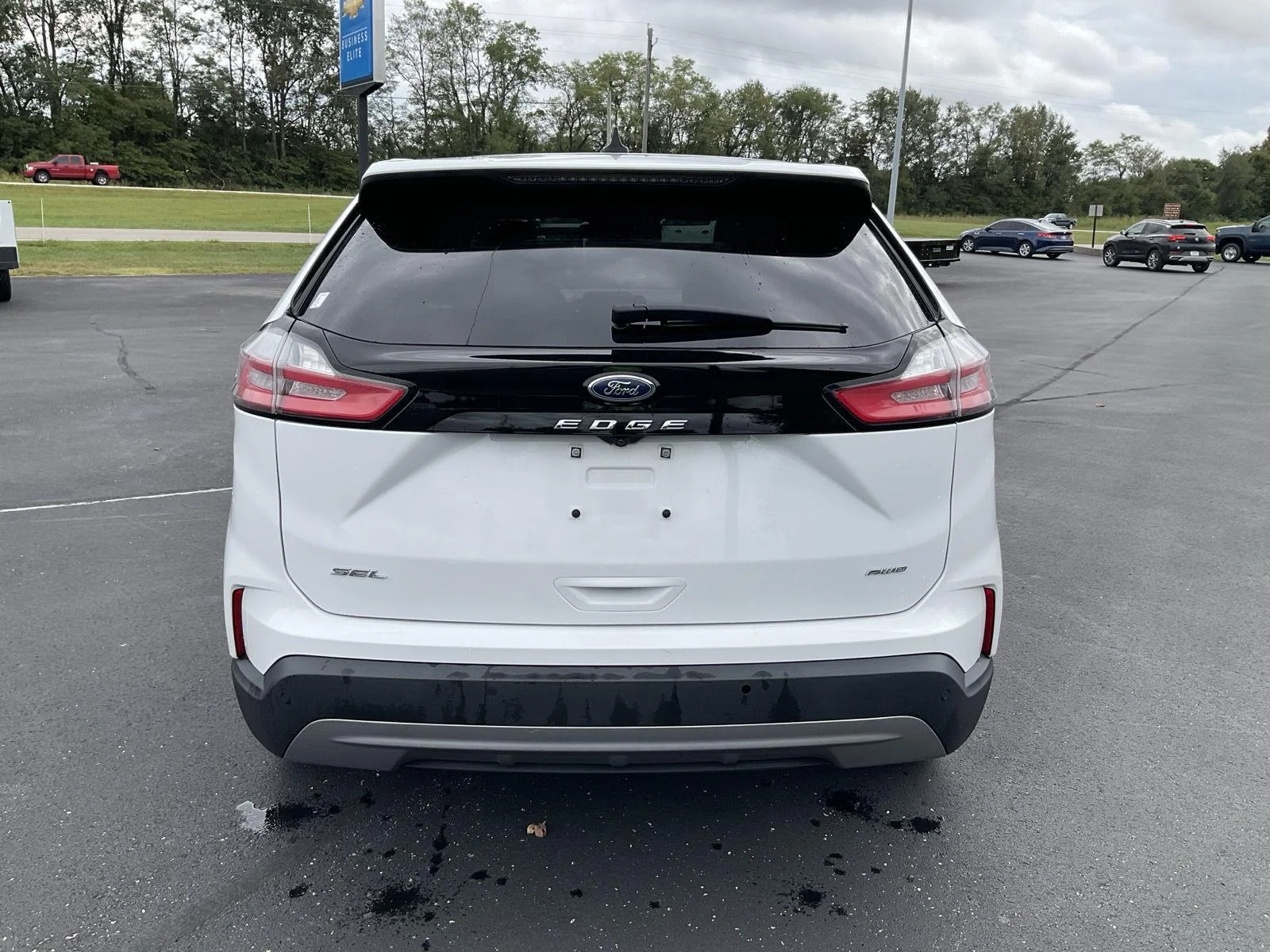 Used 2024 WHITE Ford SEL image 7