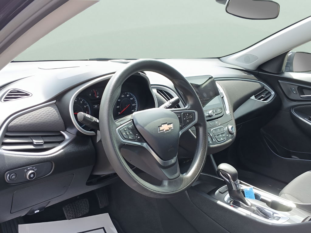 2023 Chevrolet Malibu 1LT - Photo 13