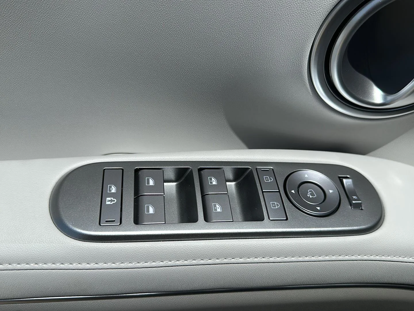 New 2026 Pacific Sapphire Hyundai SEL Premium 7P image 10