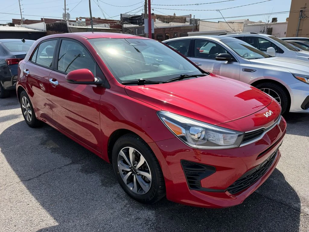 Used 2023 Red Kia S image 17
