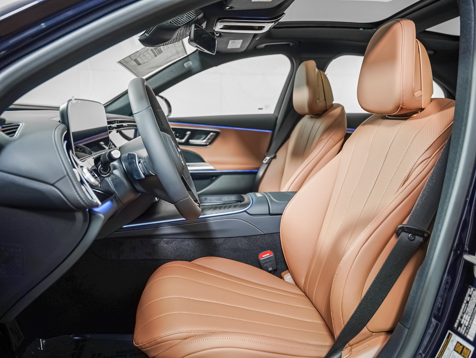New 2027 Nautical Blue Metallic Mercedes-Benz E 350 image 12