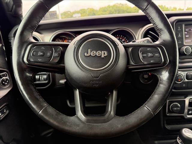 Used 2020 Black Clearcoat Jeep Sport S image 15