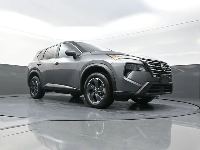 Used 2024 Gray Nissan SV image 19