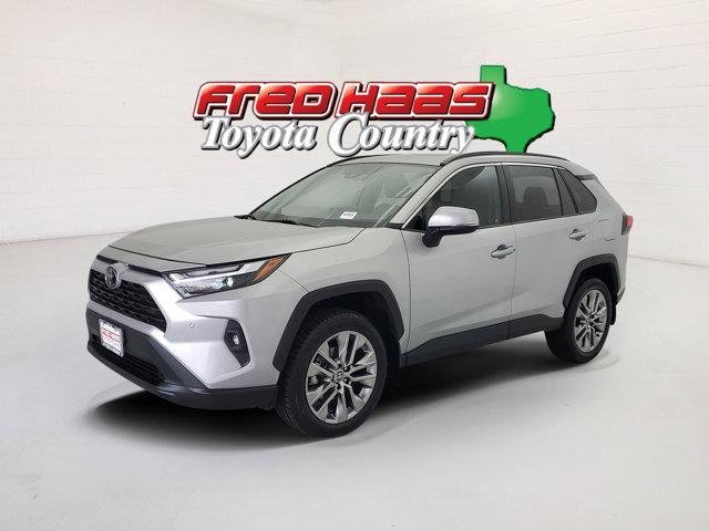 Certified Used 2023 SILVER SKY METALLIC Toyota  image 1