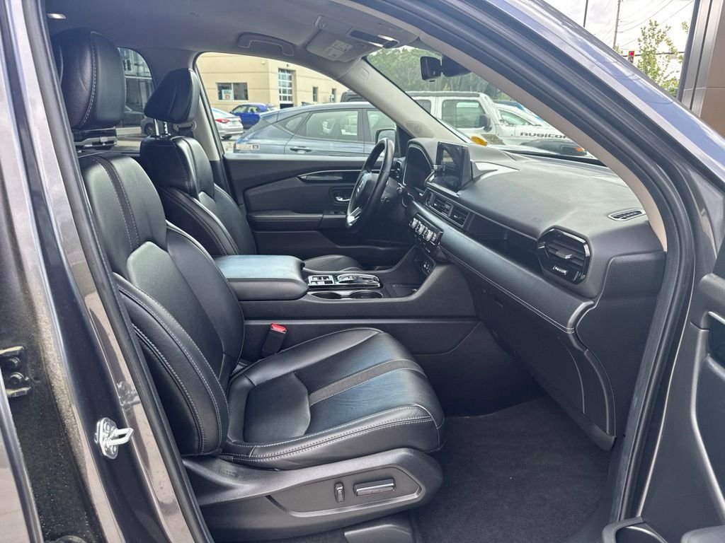 2025 Honda Pilot EX-L - Photo 35
