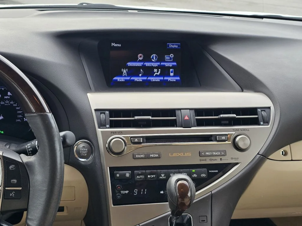 Used 2014 Starfire Pearl Lexus Base image 16