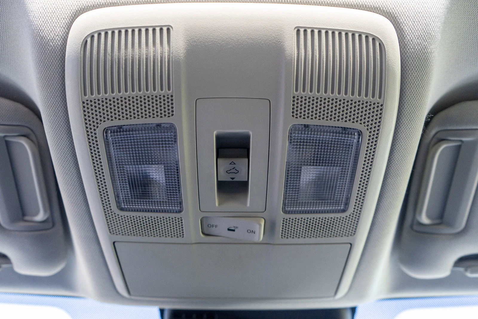 Used 2020 Snowflake White Pearl Mica Mazda Grand Touring image 25