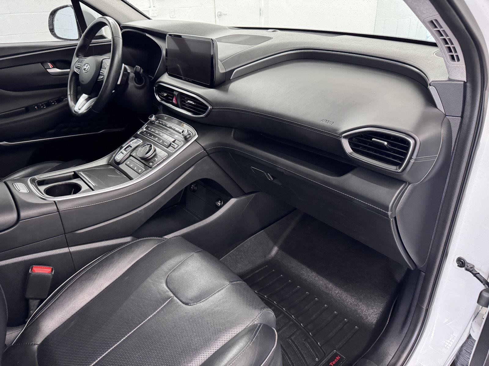 2021 Hyundai Santa Fe Limited - Photo 17