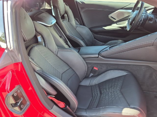 Used 2022 TORCH RED Chevrolet 2LT image 28