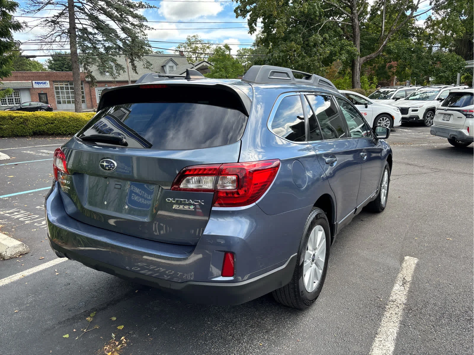 Used 2016 Twilight Blue Metallic Subaru 2.5i Premium image 3